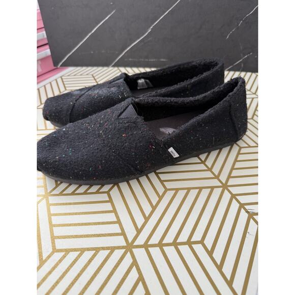 TOMS Women's Alpargata Black Twill Faux Shearling Shoe | Size 11 - Picture 2 of 5